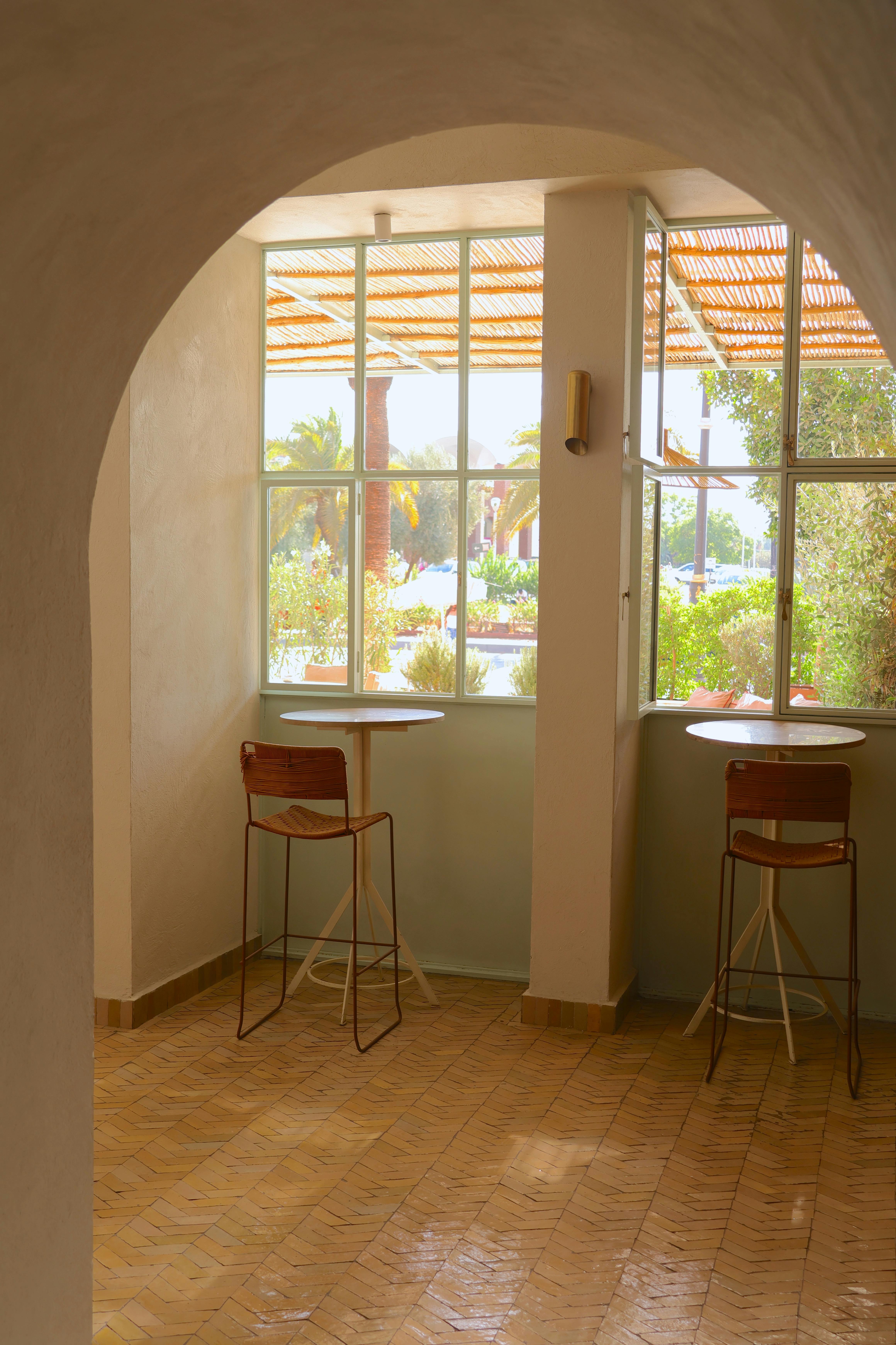 Furniture & Interior